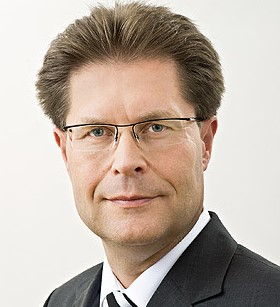 Rechtsanwalt   Dietmar R. Wolf
