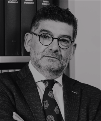 Rechtsanwalt   Marcelo Pillado