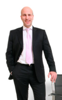 Rechtsanwalt und Notar  Dr. Christian Menge