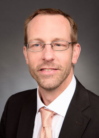 Rechtsanwalt und Notar   Dr. Jan Peter Simon