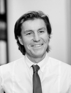 Rechtsanwalt und Notar   Dr. jur. Gregor Kämper