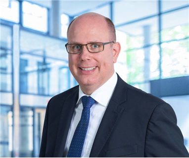 Rechtsanwalt und Notar  Dr. Georg Butterwegge