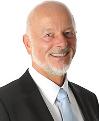 Rechtsanwalt und Notar   Peter Steinbach