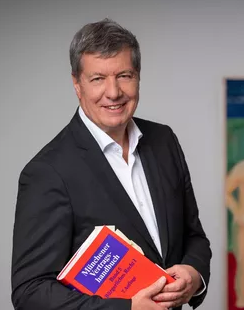 Rechtsanwalt und Notar  Dr. Stephan Hoehn