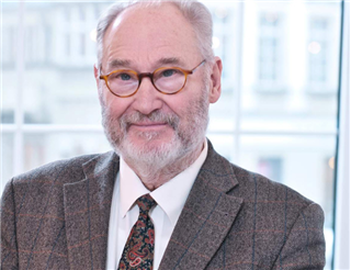 Rechtsanwalt und Notar a.D.   Dr. Reinhard Herlitzius