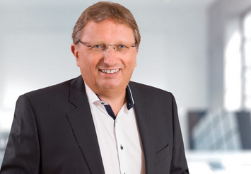 Rechtsanwalt und Steuerberater  Prof. Dr. Raimund Baumann