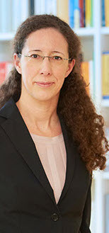 Rechtsanwältin   Claudia Crespi