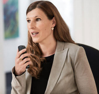Rechtsanwältin   Katja Eppinger