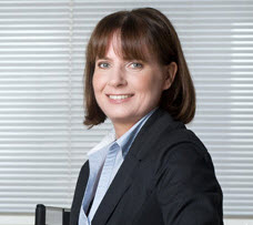Rechtsanwältin   Kristine Bauer