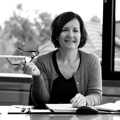 Rechtsanwältin   Manuela Simon