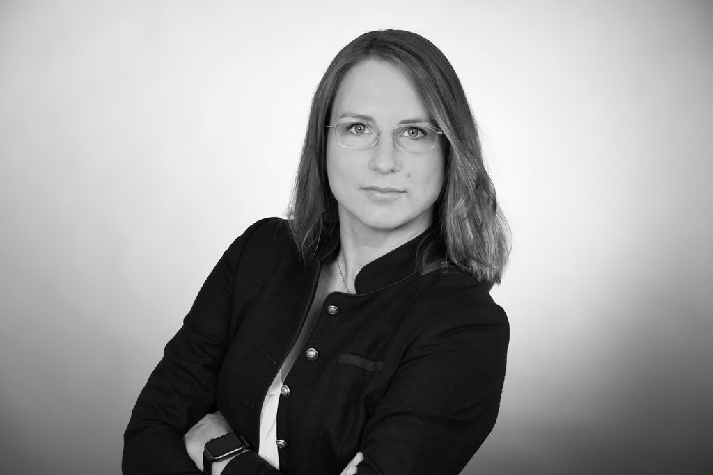 Rechtsanwältin   Mirja Knok