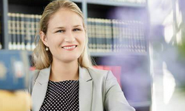 Rechtsanwältin und Mediatorin  Dr. Annika Rabaa