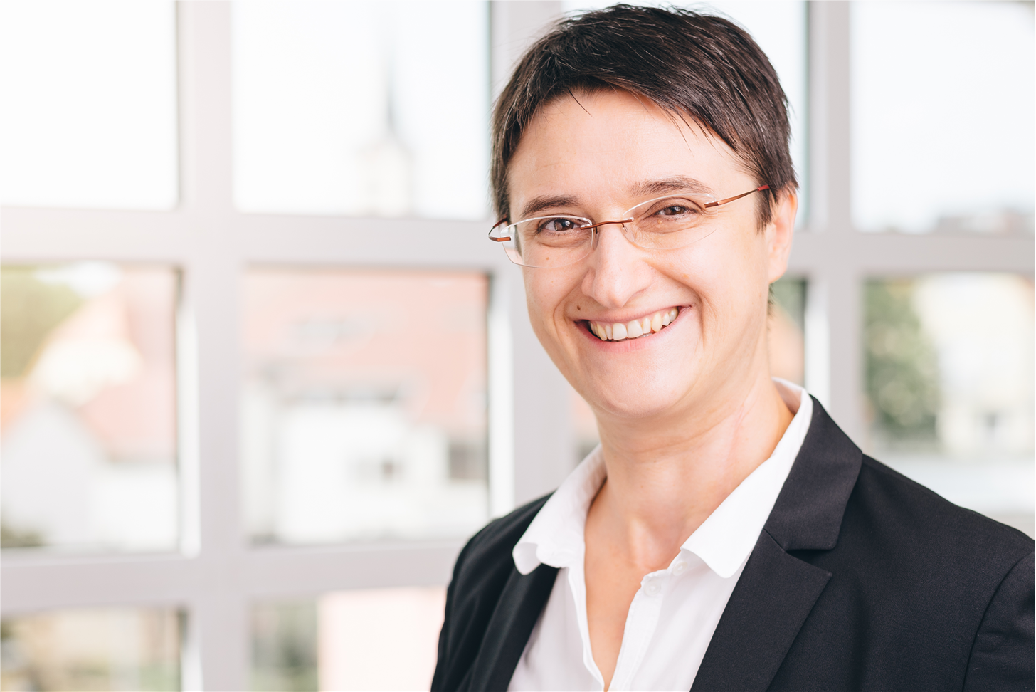 Rechtsanwältin und Mediatorin   Cornelia Oster