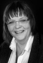 Rechtsanwältin und Notarin   Katrin Peus
