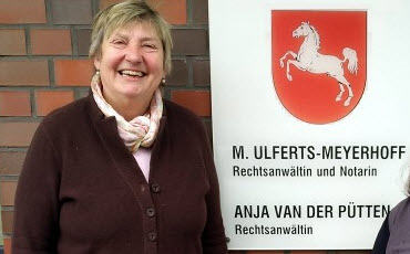 Rechtsanwältin und Notarin   Margret Ulferts-Meyerhoff